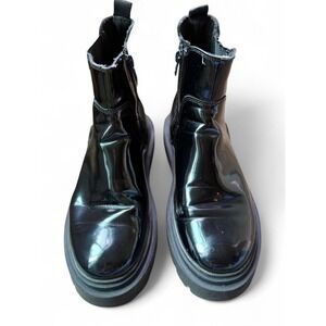 ZARA Black Leather Chelsea Boots Size 37 / US 7 Chunky Sole Classic Style